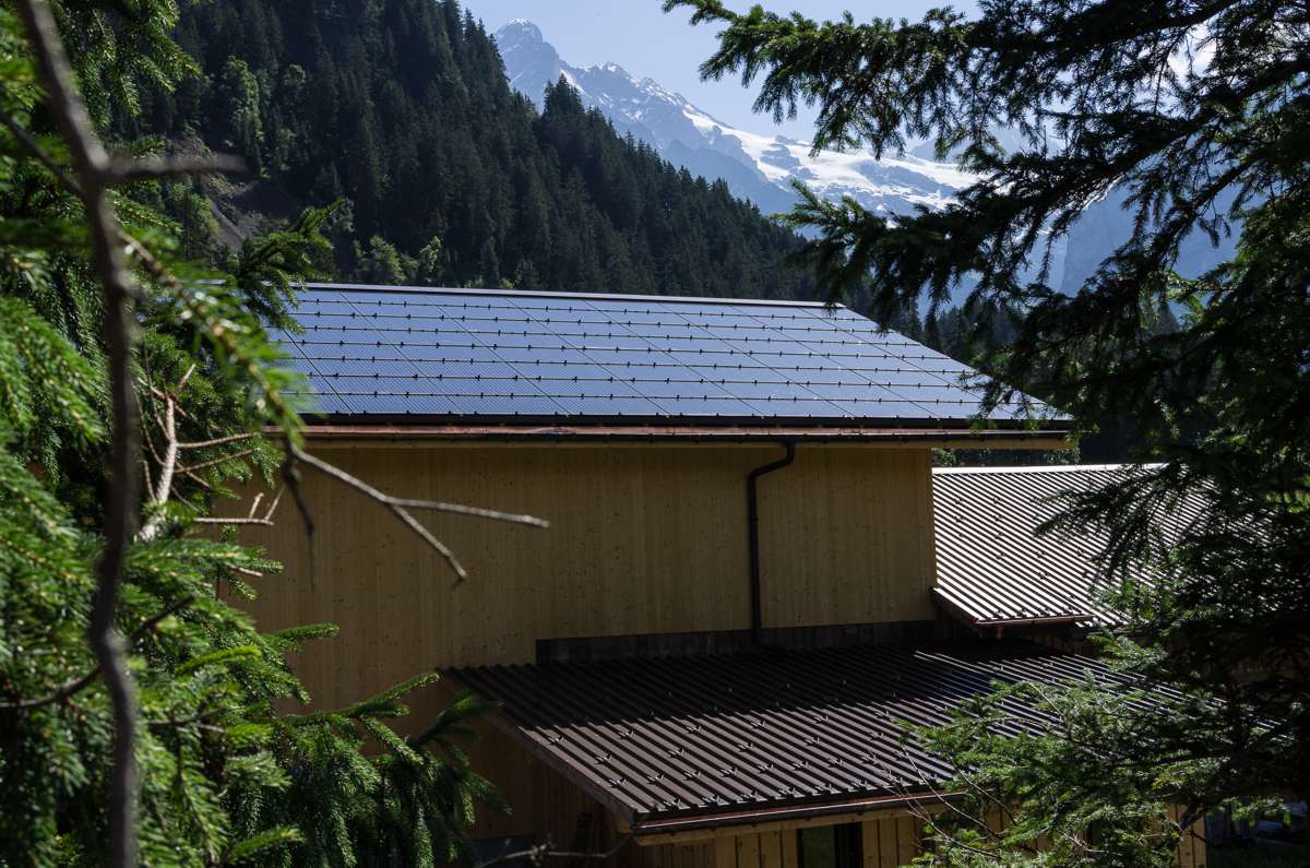 Stable Solar Roof